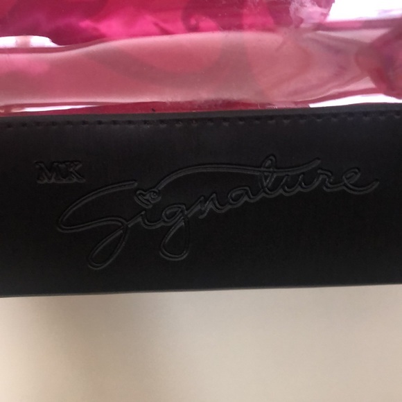 New Mary Kay Cosmetics Caddy Bag - Picture 2 of 8